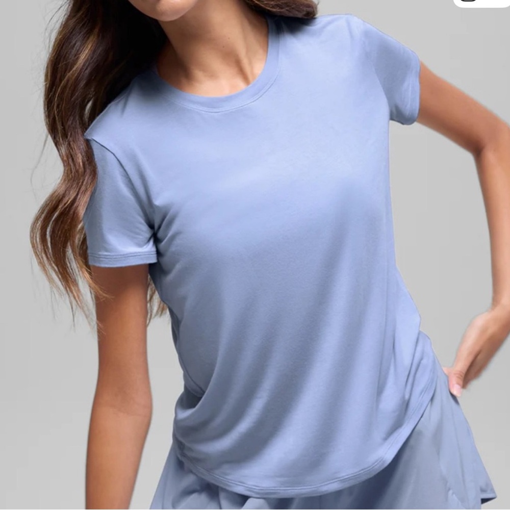 Alo NWT All Day Short Sleeve- Small